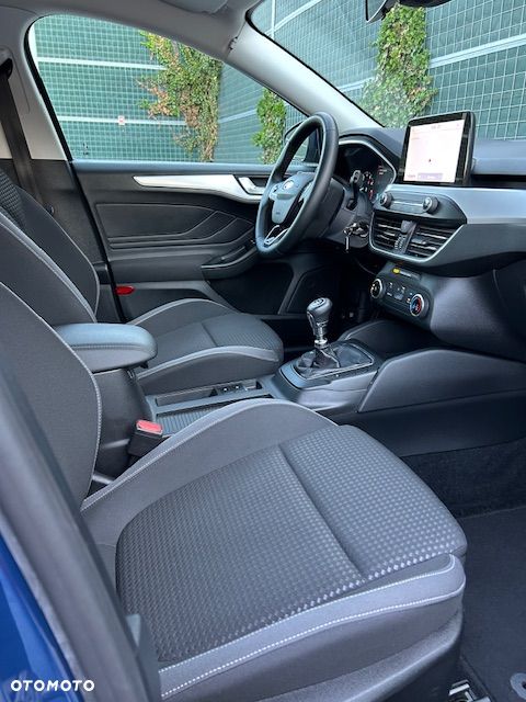 Ford Focus 1.0 EcoBoost Connected - 32