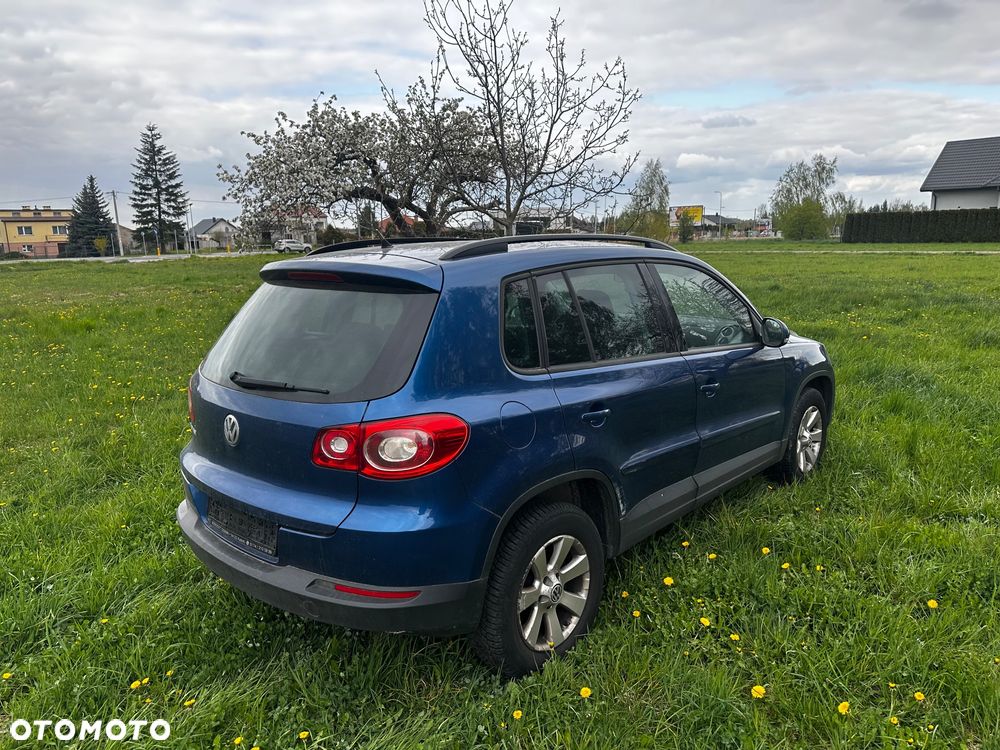 Volkswagen Tiguan - 5