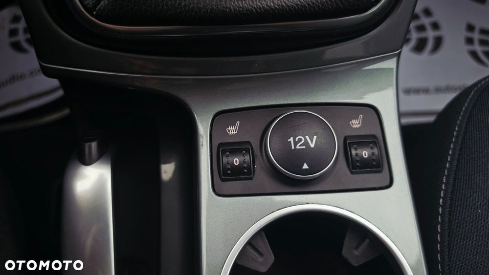 Ford Grand C-MAX - 22