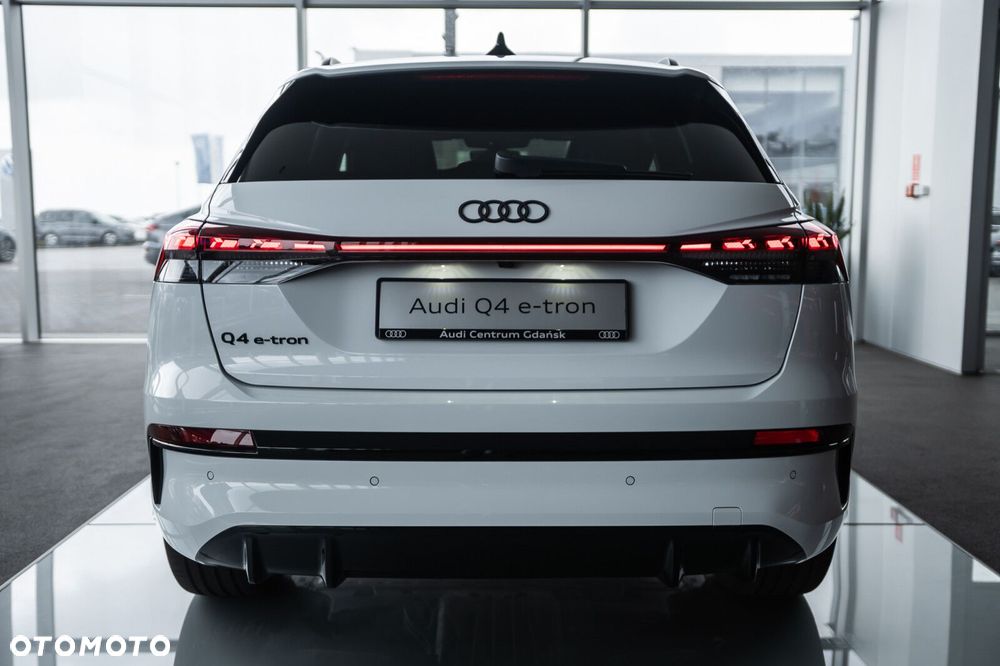 Audi Q4 e-tron 45 82kWh S Line - 5