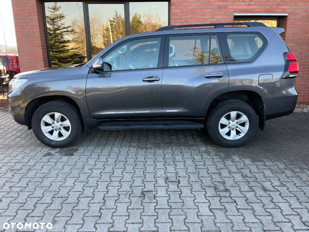 Toyota Land Cruiser - 29