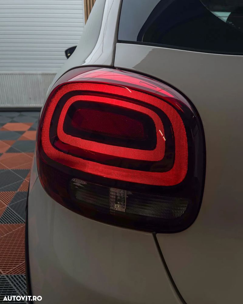 Citroën C3 1.2 PureTech BVM Shine - 18