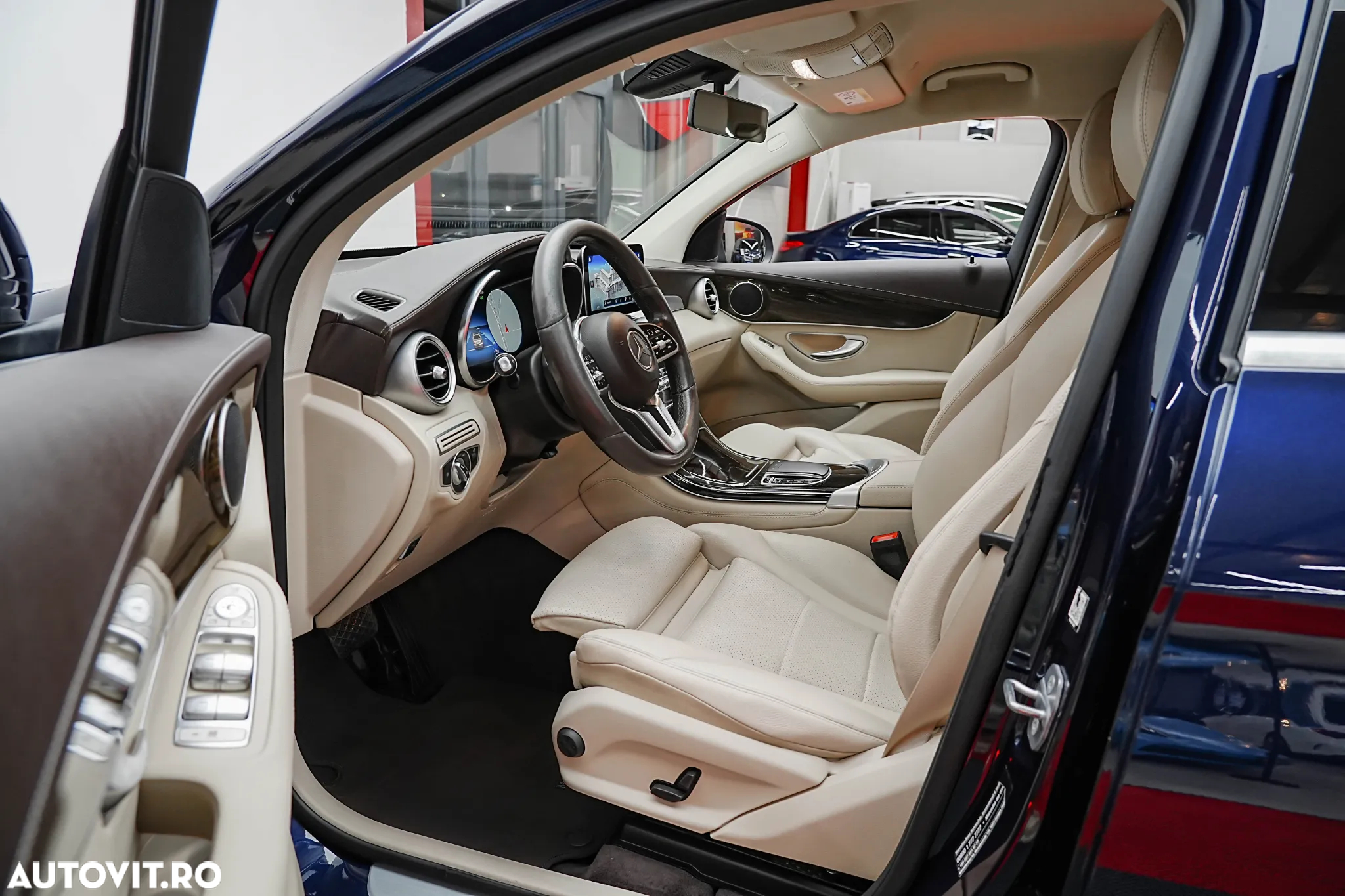 Mercedes-Benz GLC 200 4Matic 9G-TRONIC AMG Line - 8
