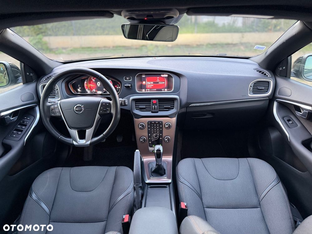 Volvo V40 D3 Drive-E Ocean Race - 20