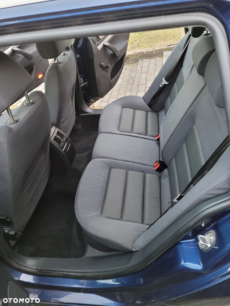 Skoda Octavia 2.0 FSI Ambiente - 17