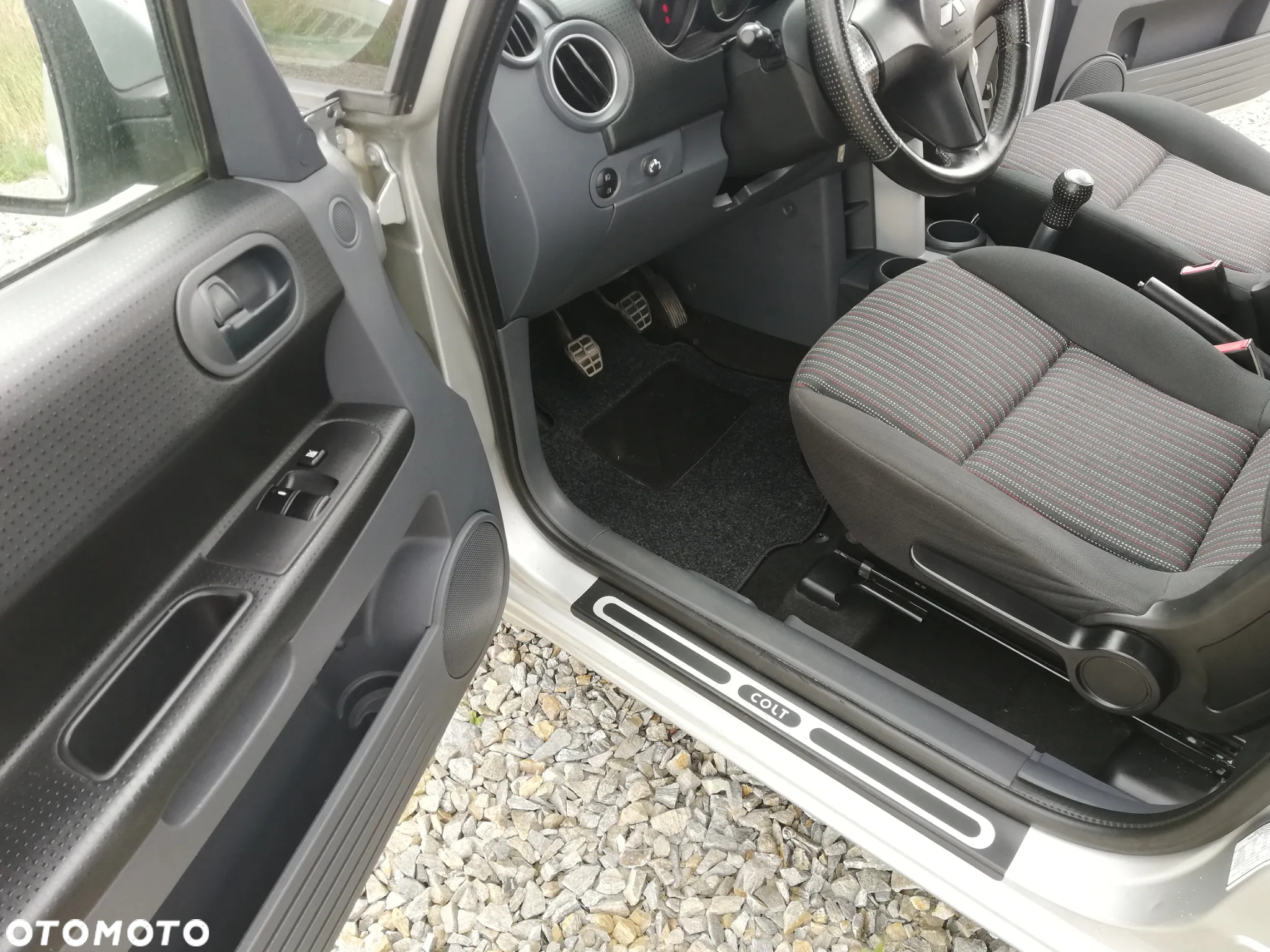 Mitsubishi Colt 1.3 Instyle Edition Gold - 18