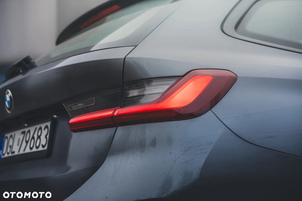BMW Seria 3 320d - 12