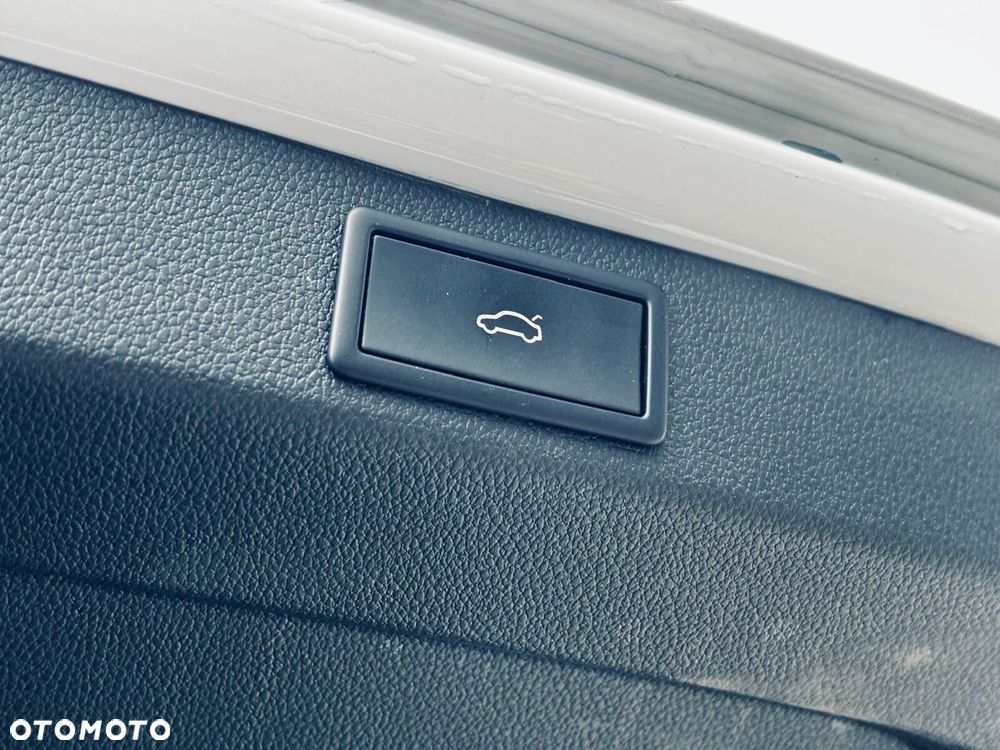 Skoda Superb 2.0 TDI SCR 4x4 Sportline DSG - 13