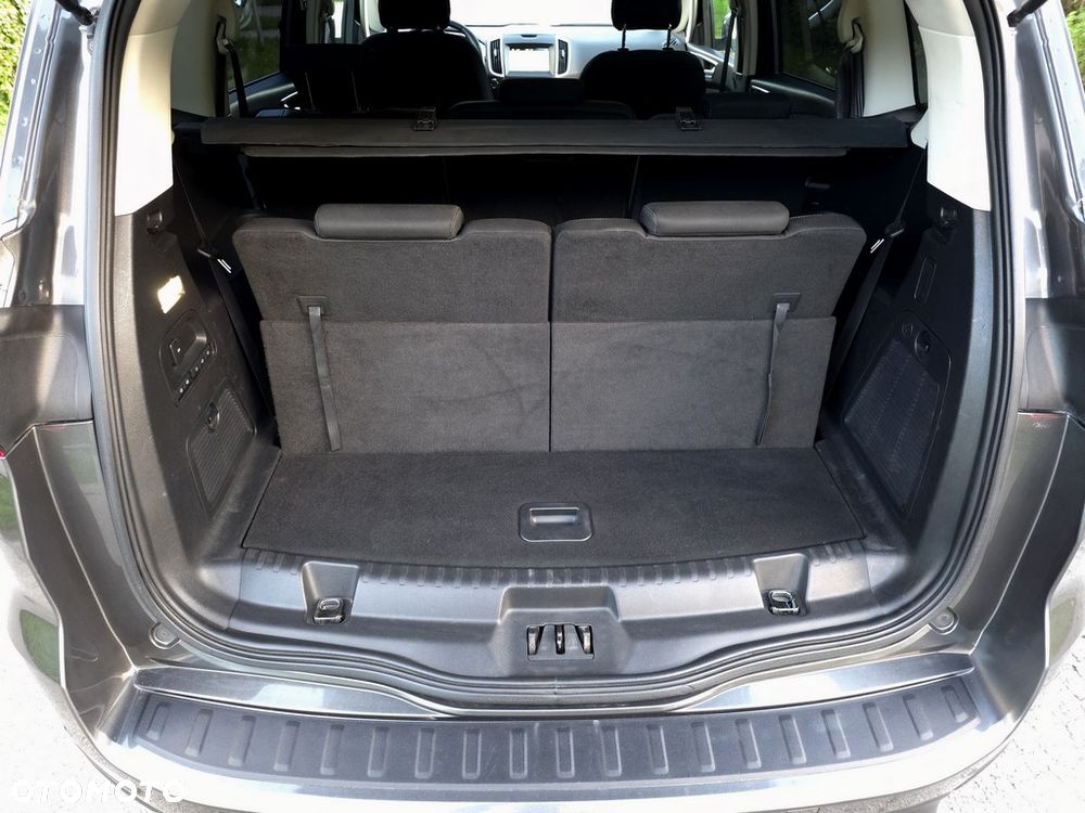 Ford S-Max 2.0 TDCi Titanium - 35