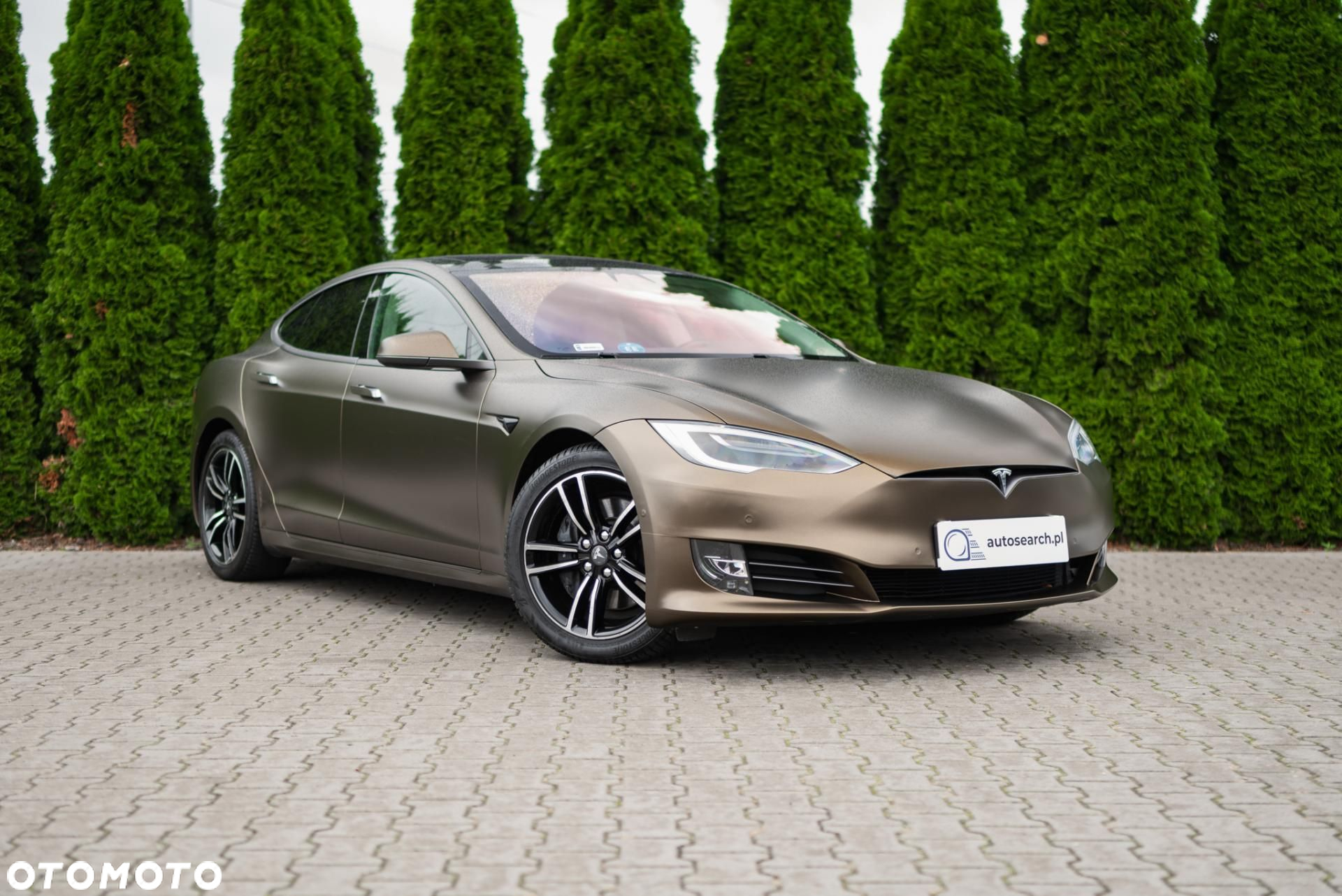 Tesla Model S - 3