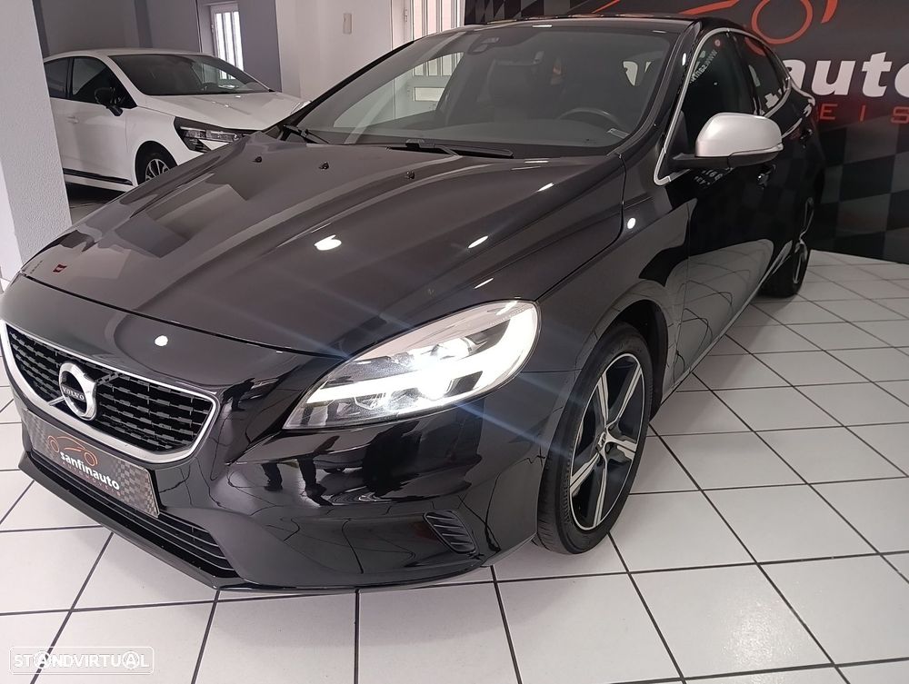 Volvo V40 2.0 D3 R-Design - 9