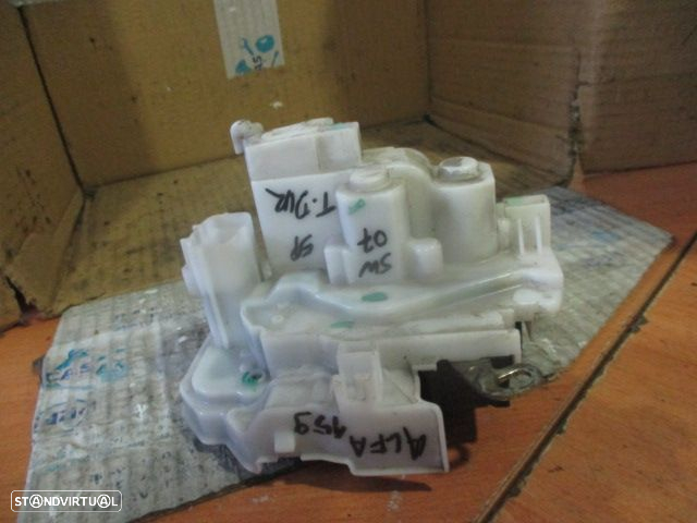 Fecho FEC3387 ALFA ROMEO 159 SW 2007 TD 6 PINOS - 4