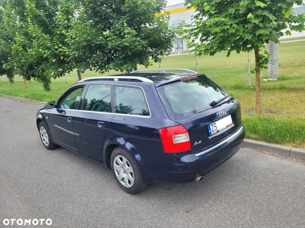Audi A4 Avant - 6