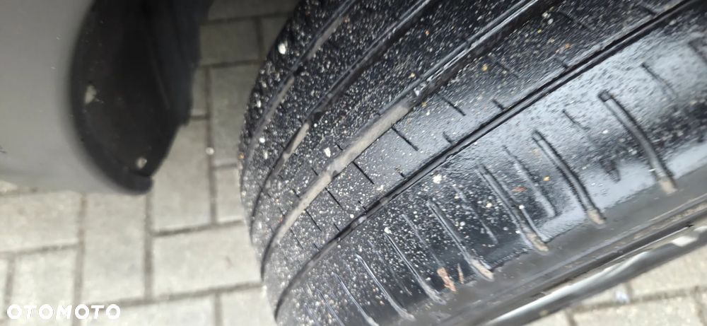 Nissan Qashqai 1.6 dCi 4 x 4 DPF Start/Stop tekna - 25