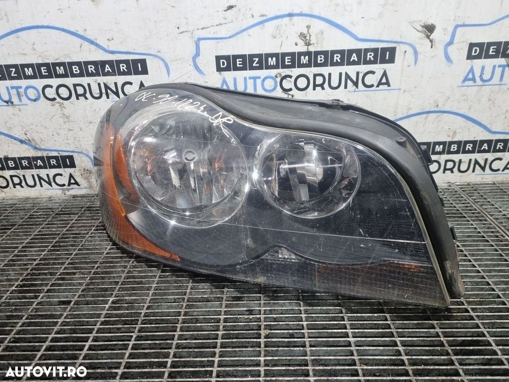Far Dreapta Volvo XC90 Facelift 2007 - 2014 SUV 4 Usi (1224) Fara xenon - 1