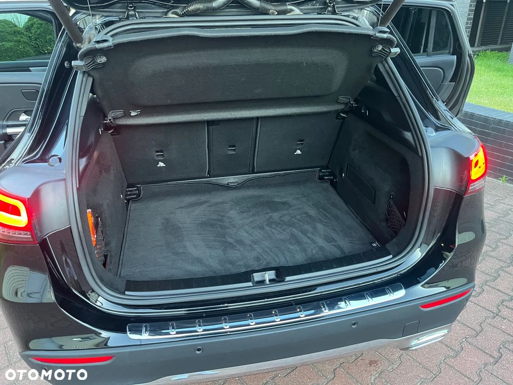Mercedes-Benz GLA 200 Style - 21