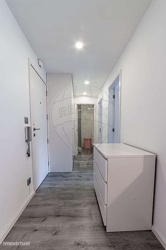 Apartamento T1 para arrendamento - Grande imagem: 2/14