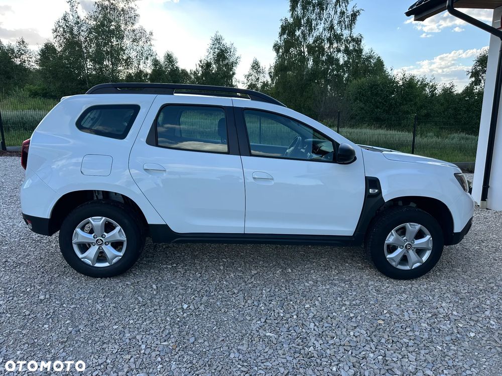 Dacia Duster 1.6 SCe Laureate S&S - 6