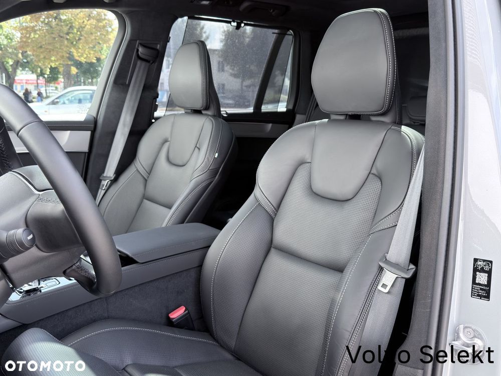 Volvo XC 90 - 22