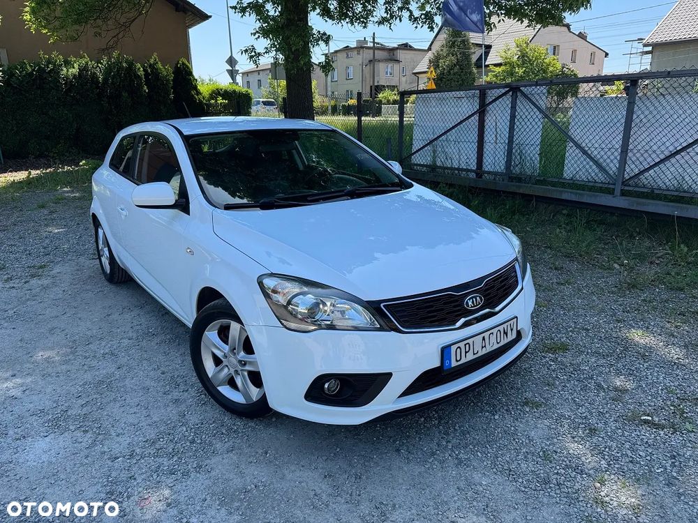 Kia ProCeed - 15