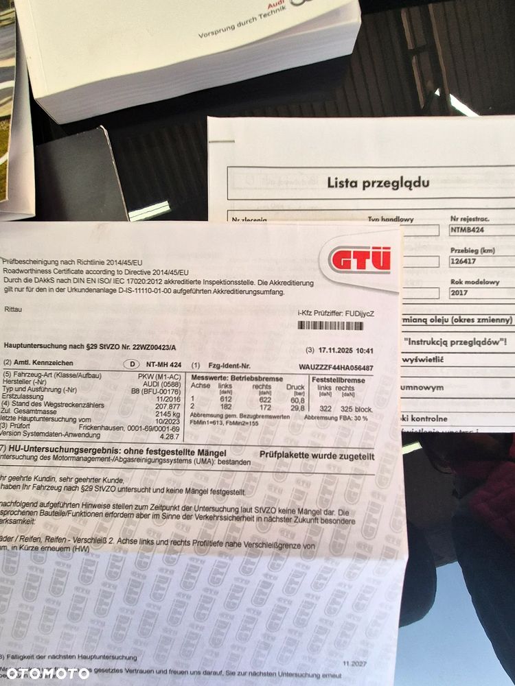 Audi A4 Avant 2.0 TDI Design S tronic - 32