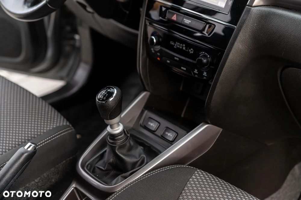 Suzuki Vitara 1.4 Boosterjet Hybrid Comfort - 26