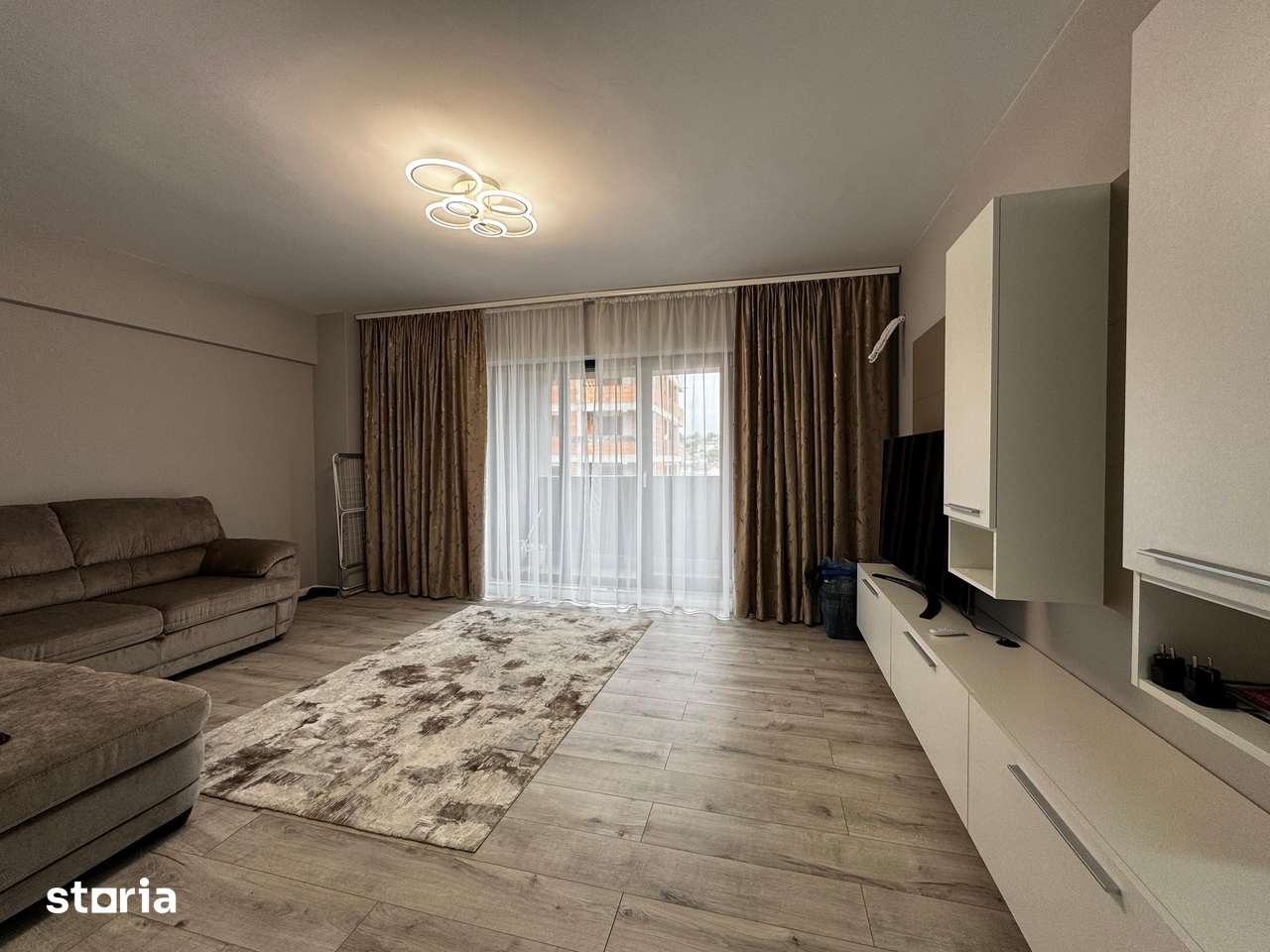 Apartament modern cu 2 camere Visan — fotografia 1