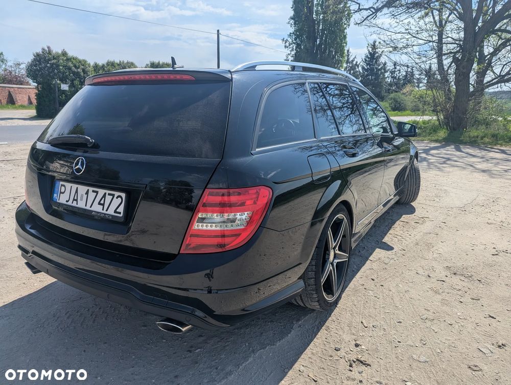 Mercedes-Benz Klasa C 300 CDI BlueEff 4-Matic Avantgarde - 5