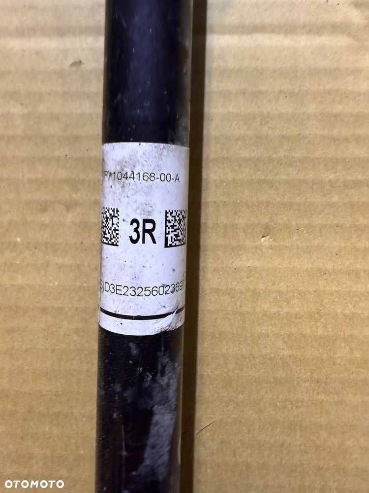Półoś prawa, lewa Tesla Model 3 Nr. 1044168-00-A. - 3