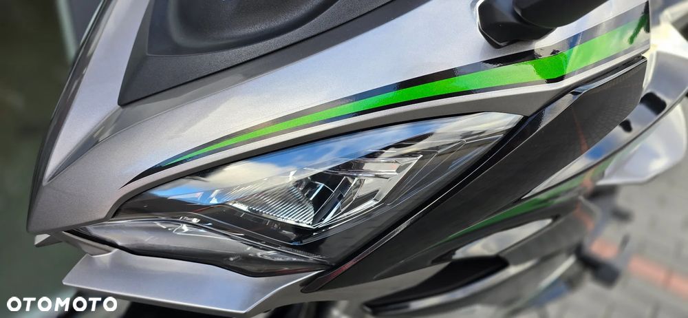 Kawasaki Ninja 1000 SX - 40