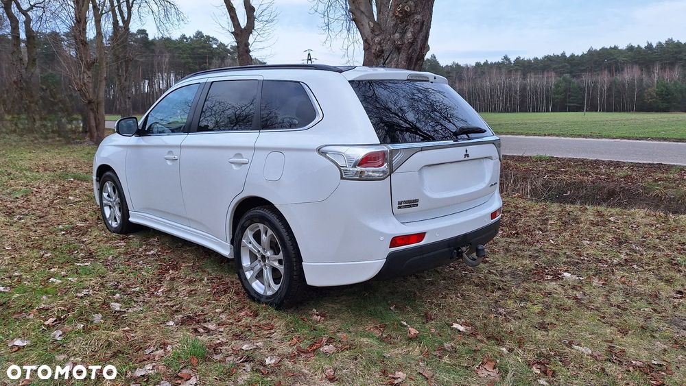 Mitsubishi Outlander 2.2 DID Intense + 4WD - 3