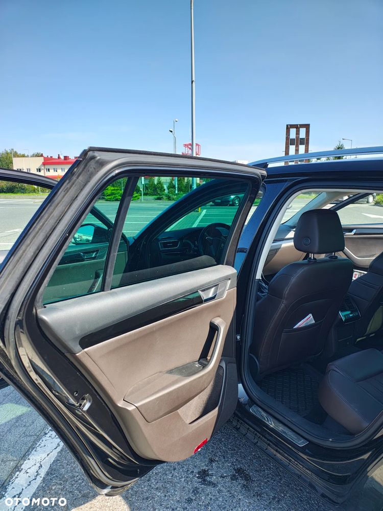 Skoda Superb 2.0 TDI 4x4 L&K DSG - 11