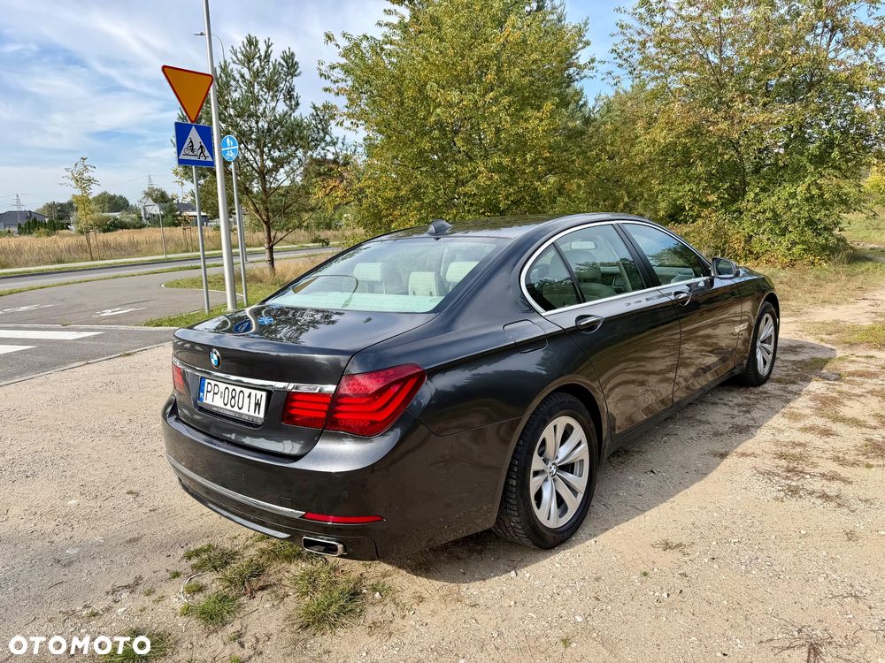 BMW Seria 7 - 9