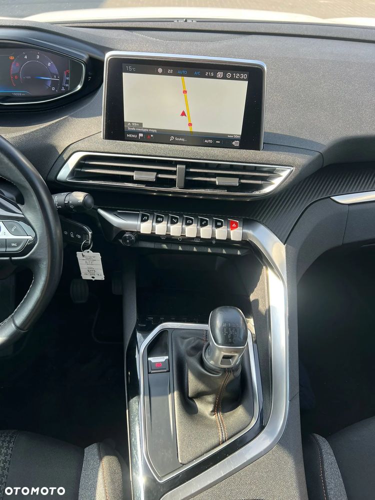 Peugeot 3008 - 16