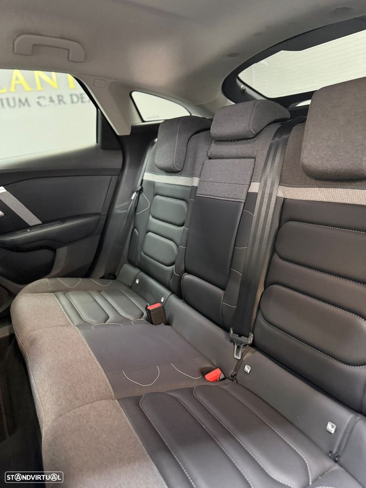 Citroën C4 1.2 PureTech Shine - 14