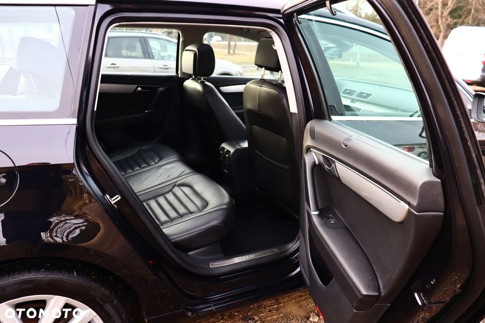 Volkswagen Passat 2.0 TDI Highline DSG - 10