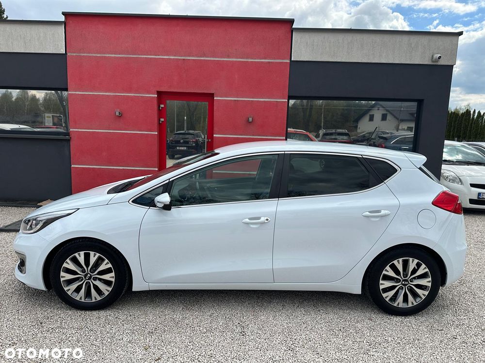 Kia Ceed 1.6 GDI ISG Vision - 11