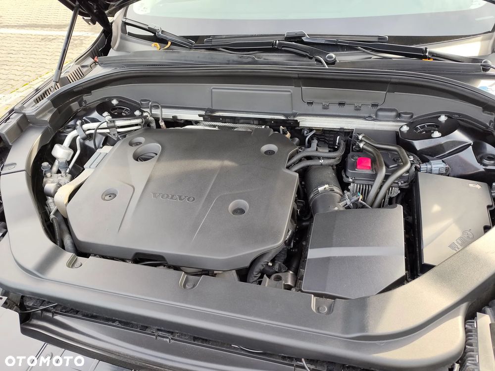 Volvo XC 60 B5 D AWD Inscription - 6