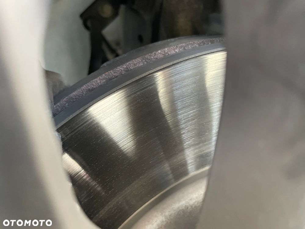 Ford S-Max 2.0 EcoBlue Titanium - 26