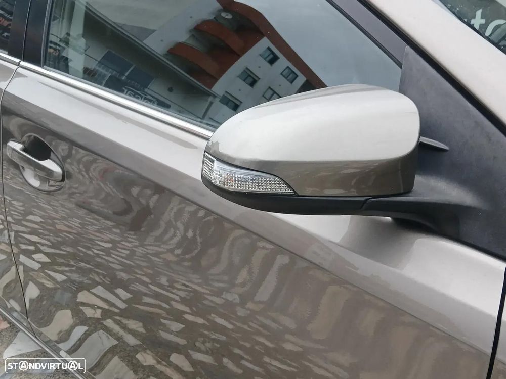 Toyota Auris Touring Sports 1.4 D-4D Exclusive+Navi - 10