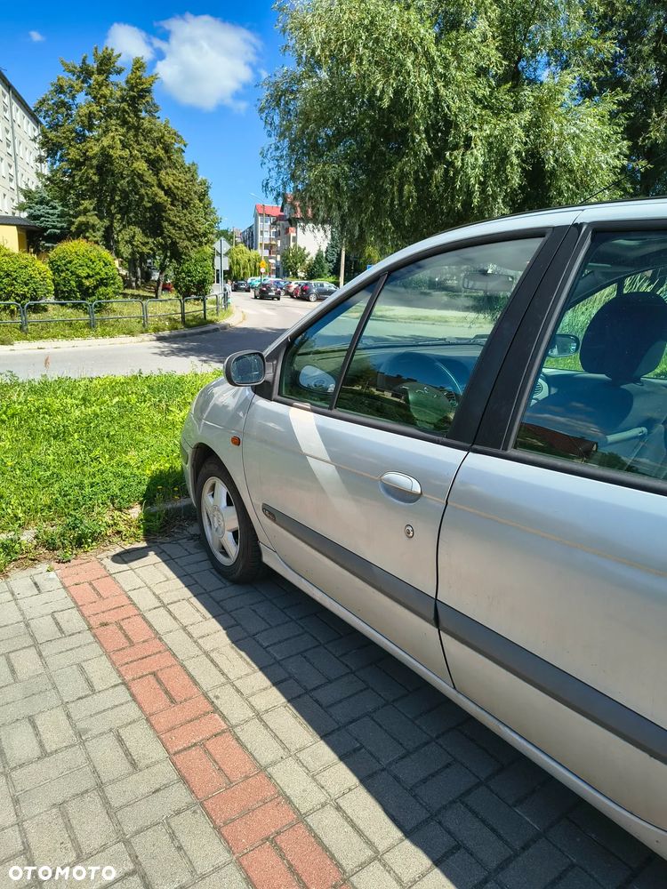 Renault Scenic - 5