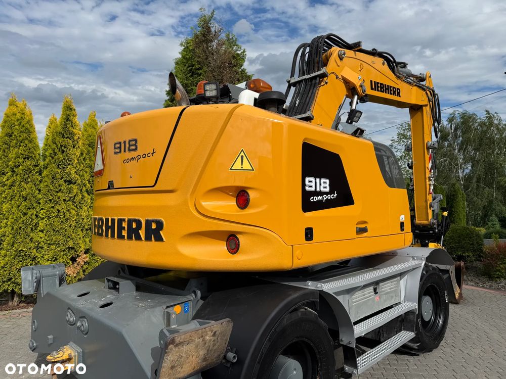 Liebherr 918 Compact  Rototilt + Szczypce - 7