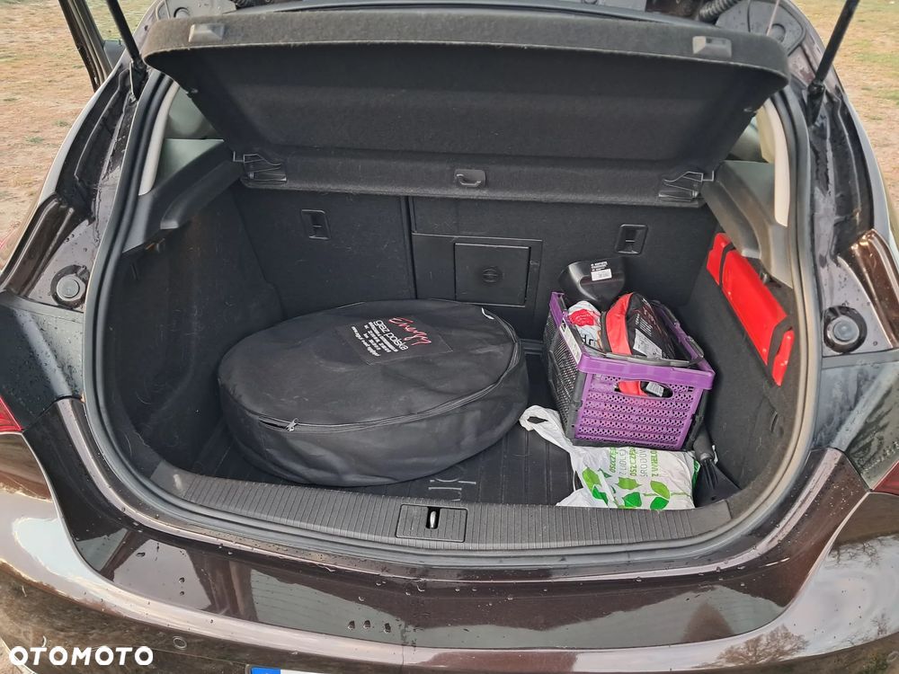 Opel Astra 1.4 T Cosmo - 12