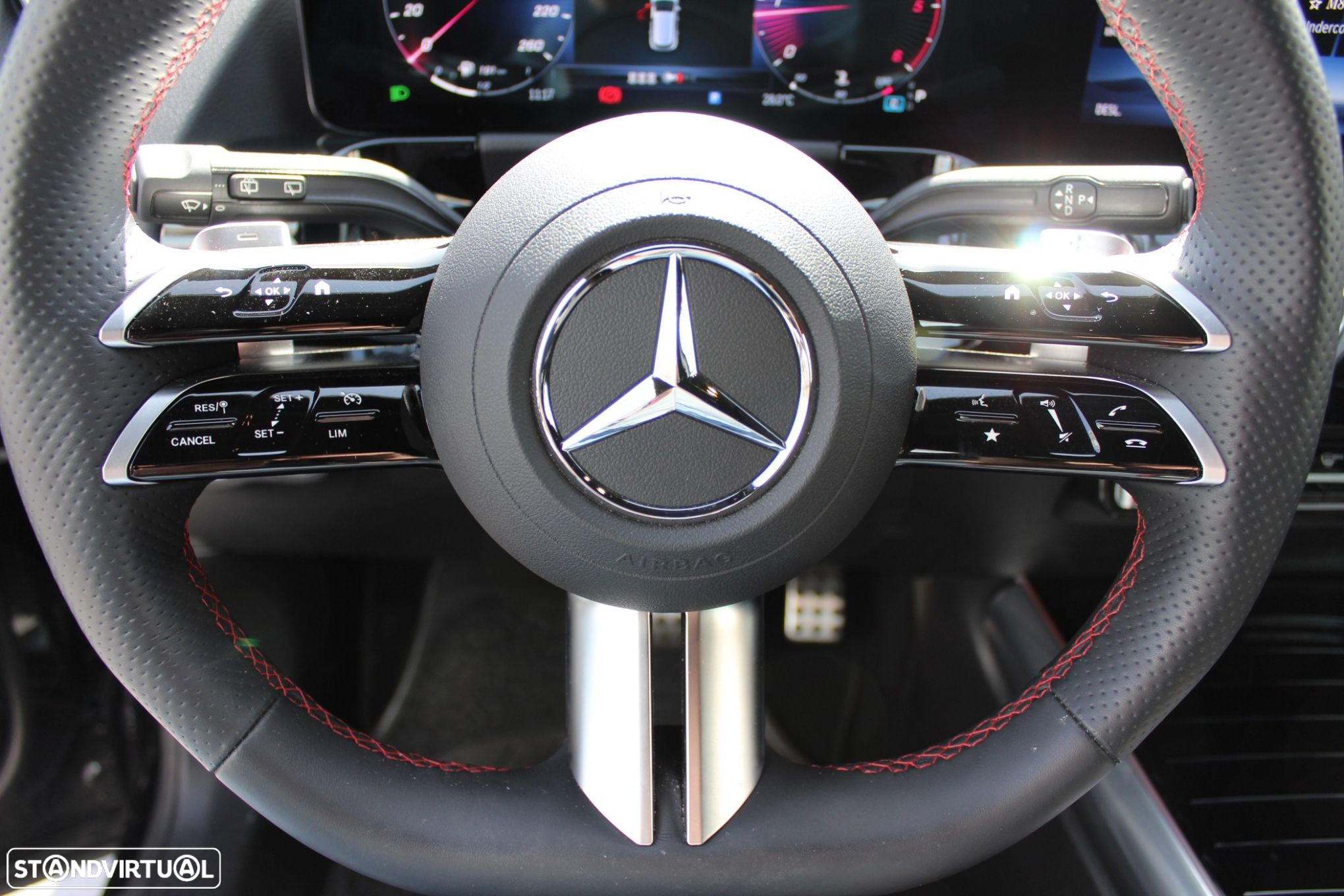 Mercedes-Benz GLA 180 d AMG Line - 13