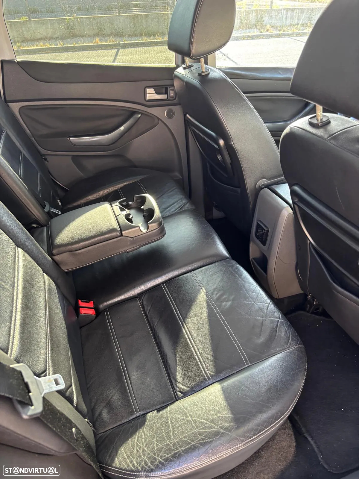 Ford Kuga 2.0 TDCi Titanium - 14