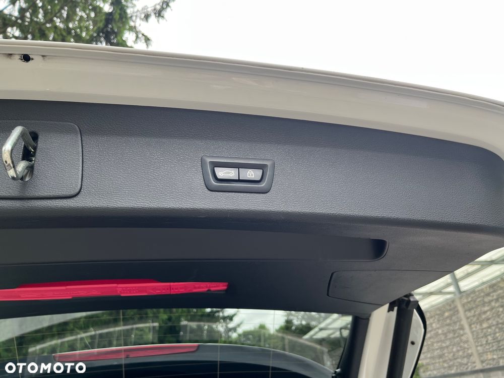 BMW X1 - 16