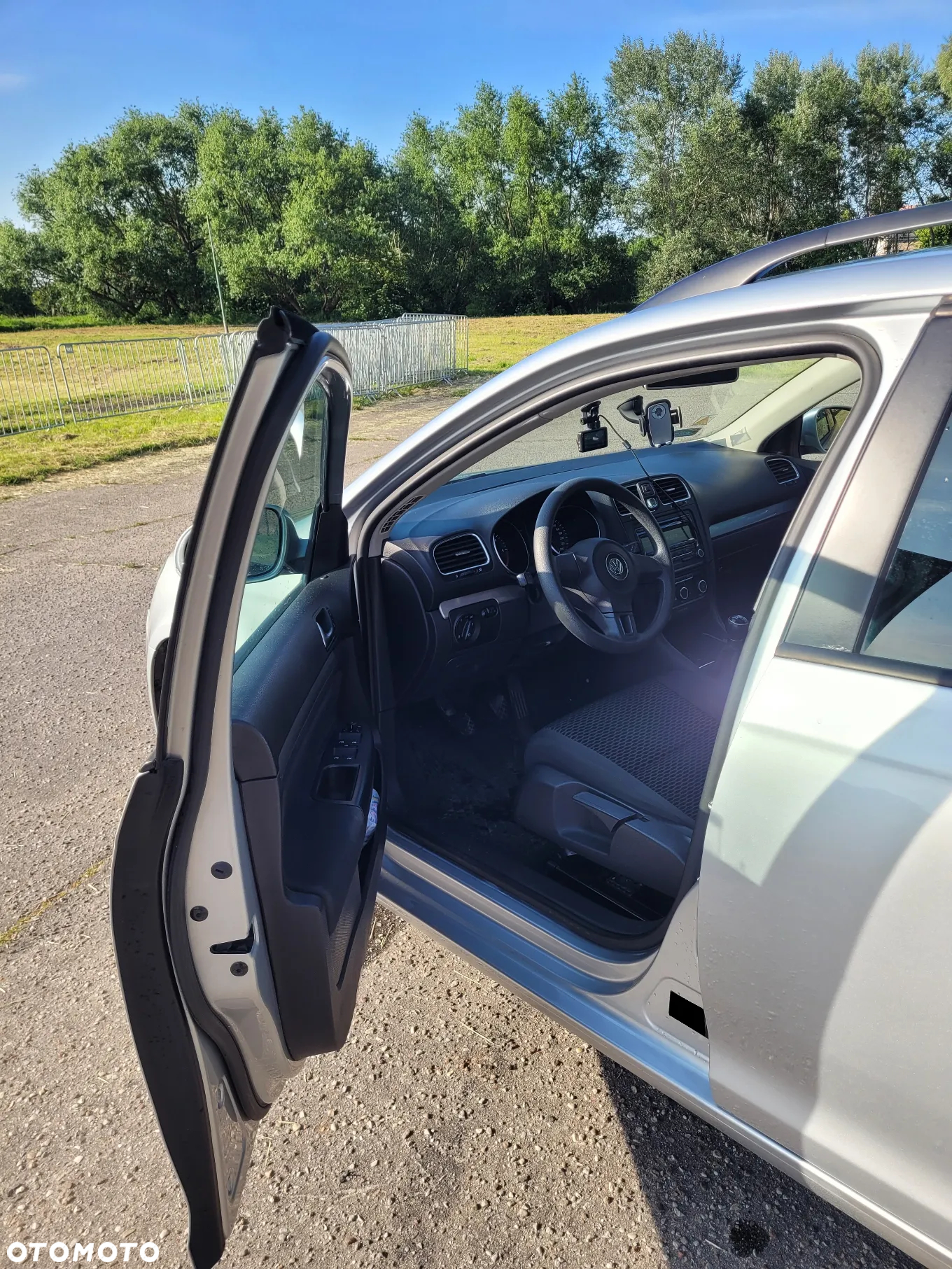 Volkswagen Golf VI 1.6 TDI Trendline - 14