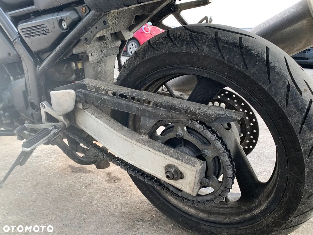 YAMAHA FAZER 600 1997 *MOTOCYKL NA CZĘŚCI* 2506 LAMPA ŚWIATŁA PRZÓD TYŁ BŁOTNIK TYŁ PRZÓD LEWY PRAWY HAMULCE ZACISKI PRZÓD TYŁ SZYBA OWIEWKA LUSTERKA LEWY PRAWY AMORTYZATOR UKŁAD WYDECHOWY SILNIK KIEROWNICA MANETKA LICZNIK KLAMKA RAMA - 11