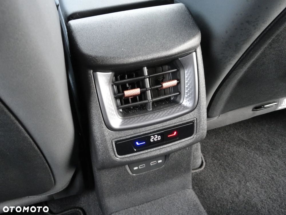 Cupra Terramar 2.0 TSI 4Drive DSG VZ - 14