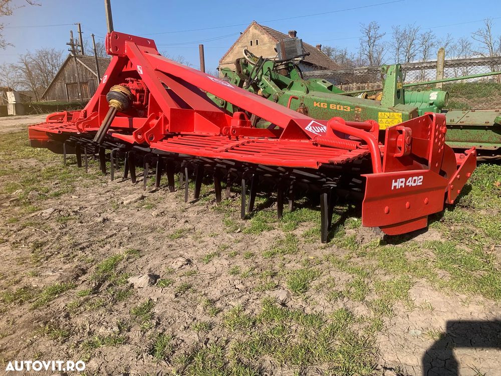 Kuhn HR402 - 2